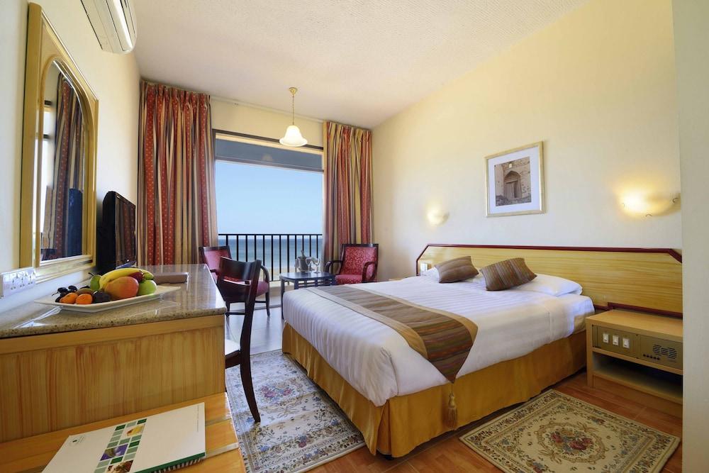 Resort Sur Beach Holiday Extérieur photo
