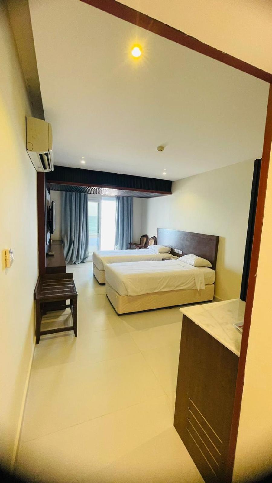 Resort Sur Beach Holiday Extérieur photo