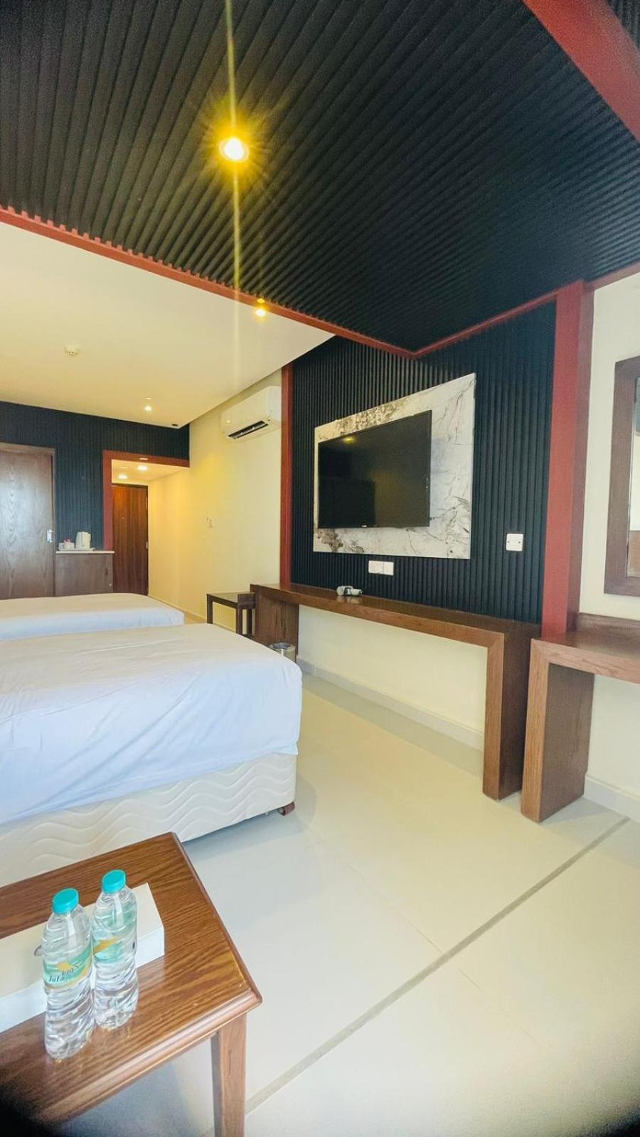 Resort Sur Beach Holiday Extérieur photo
