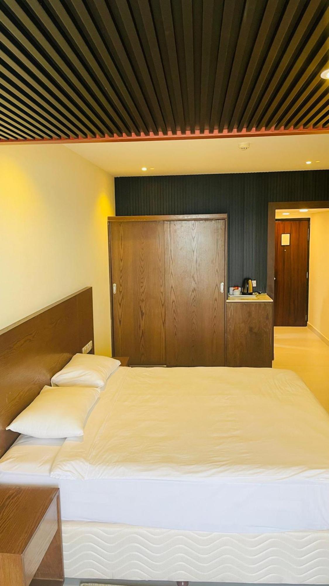 Resort Sur Beach Holiday Extérieur photo