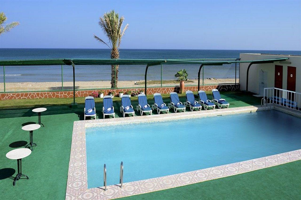 Resort Sur Beach Holiday Extérieur photo